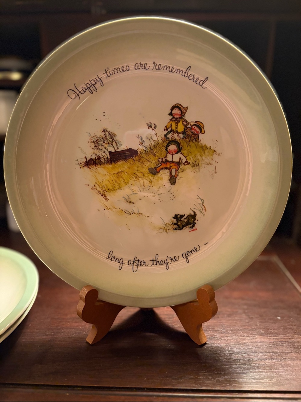 1872 Vintage Holly Hobbie Collector's Edition ceramic plate